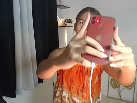 Snapshot of Zain_Moore chatting on April 2026 02:29:01 PM Zain Moore online show from April 2026 02:29:01 PM