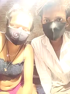 COUPLE-HOTS online show from April 2026 02:07:01 AM