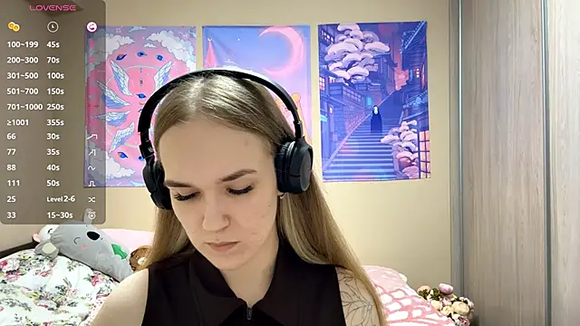 DenitaSpace online show from April 2026 02:39:02 PM