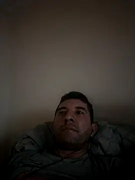 Snapshot of Sueliton2 chatting on April 2026 09:45:01 PM Sueliton2 online show from April 2026 09:45:01 PM