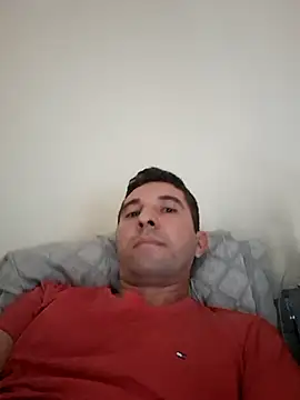 Snapshot of Sueliton2 chatting on April 2026 08:07:01 PM Sueliton2 online show from April 2026 08:07:01 PM