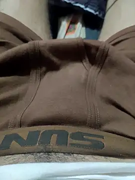 Snapshot of classicraaz chatting on April 2026 12:29:02 PM classicraaz online show from April 2026 12:29:02 PM