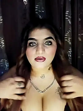 Sanaya Gil online show from April 2026 06:16:01 PM