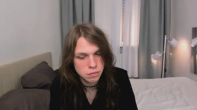 Louis Hayes online show from April 2026 04:30:02 PM