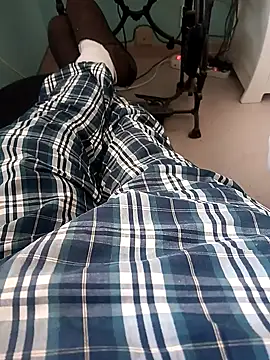 Snapshot of DanTrov79 chatting on April 2026 09:05:01 AM DanTrov79 online show from April 2026 09:05:01 AM