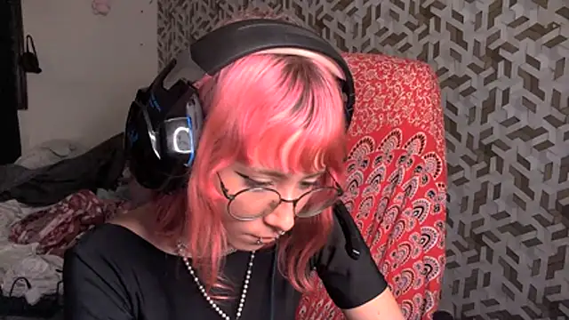 Moon  online show from August 2026 10:12:02 PM