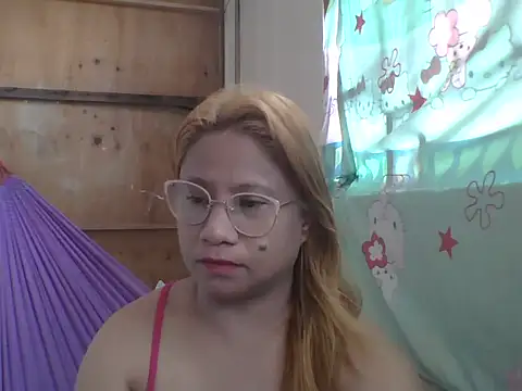 PinayChristine online show from April 2026 03:12:01 AM