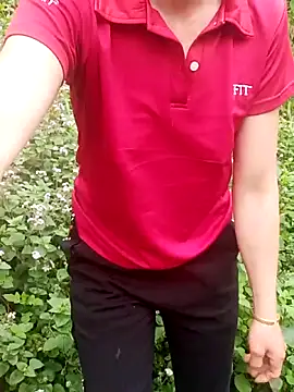 Snapshot of Lucky-beo chatting on April 2026 01:58:02 AM Lucky-beo online show from April 2026 01:58:02 AM