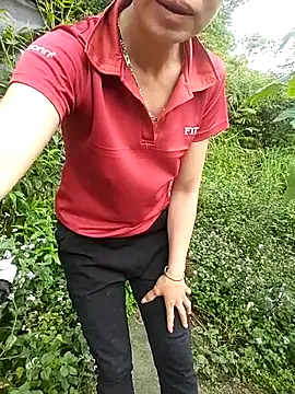 Snapshot of Lucky-beo chatting on April 2026 12:01:01 AM Lucky-beo online show from April 2026 12:01:01 AM