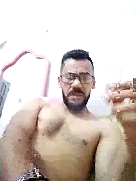 Snapshot of Alimohamed08 chatting on May 2026 10:37:02 PM Alimohamed08 online show from May 2026 10:37:02 PM