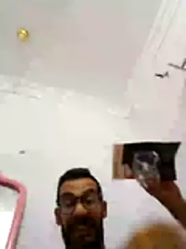 Snapshot of Alimohamed08 chatting on July 2026 08:58:01 PM Alimohamed08 online show from July 2026 08:58:01 PM