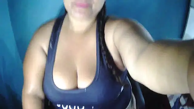 Curvy rosse online show from April 2026 10:27:01 PM