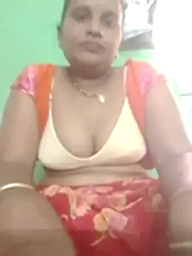 Snapshot of Shivani09900 chatting on May 2026 03:23:02 AM Shivani09900 online show from May 2026 03:23:02 AM