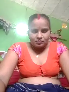 Snapshot of Shivani09900 chatting on May 2026 04:08:01 AM Shivani09900 online show from May 2026 04:08:01 AM