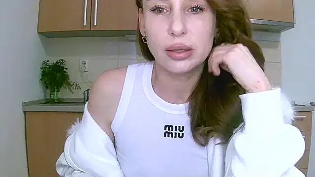 Snapshot of GlarysLoveressSx chatting on April 2026 11:45:02 AM GlarysLoveressSx online show from April 2026 11:45:02 AM