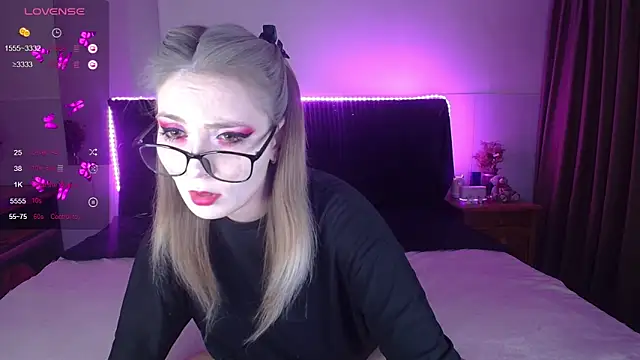 Snapshot of ammyska chatting on May 2026 02:18:01 AM ammyska online show from May 2026 02:18:01 AM