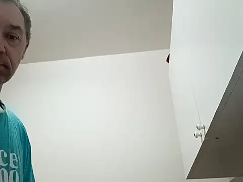 Snapshot of Jahudka47 chatting on April 2026 09:07:02 AM Jahudka47 online show from April 2026 09:07:02 AM