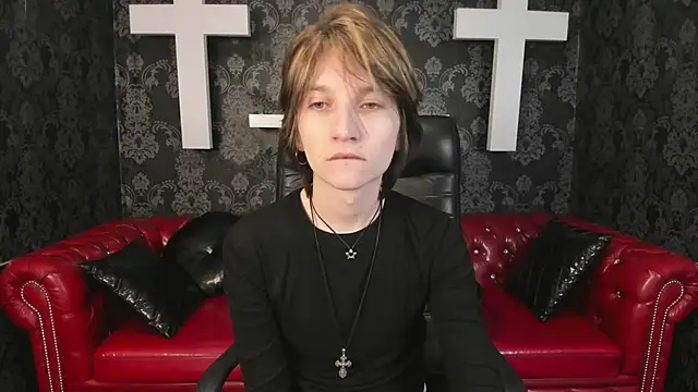 Snapshot of AdonBev chatting on April 2026 05:07:02 AM AdonBev online show from April 2026 05:07:02 AM