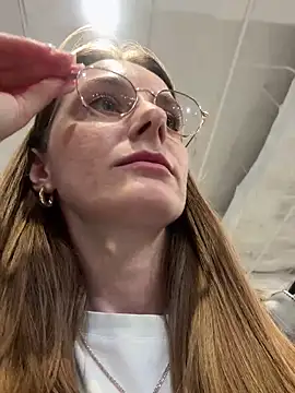 FReyja 44 online show from March 2026 12:16:01 PM