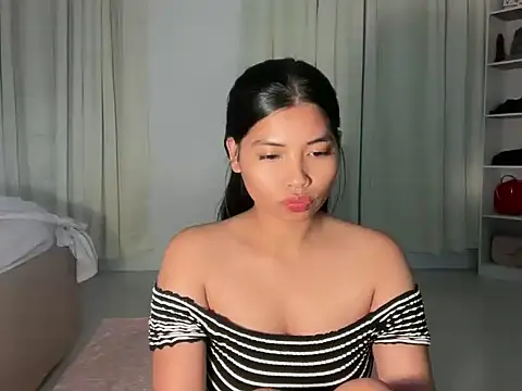 Snapshot of zafarina_18 chatting on March 2026 02:50:02 PM zafarina 18 online show from March 2026 02:50:02 PM