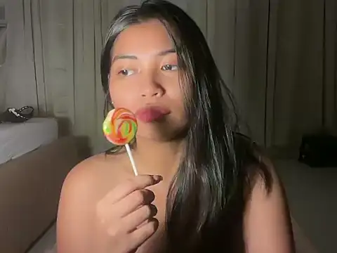 Snapshot of zafarina_18 chatting on April 2026 02:34:01 PM zafarina 18 online show from April 2026 02:34:01 PM