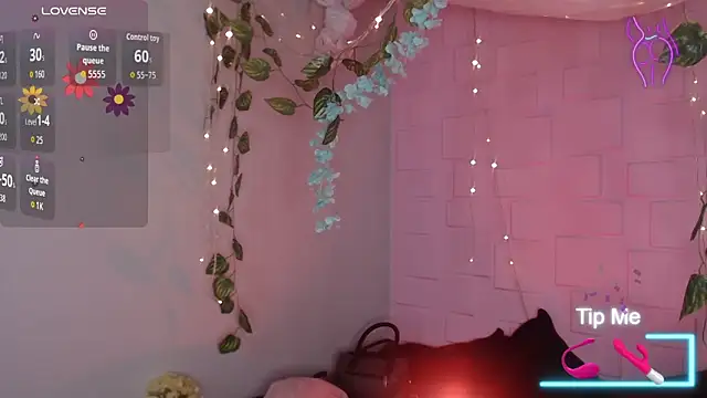 Snapshot of eyes_moonn chatting on March 2026 01:06:01 PM eyes moonn online show from March 2026 01:06:01 PM