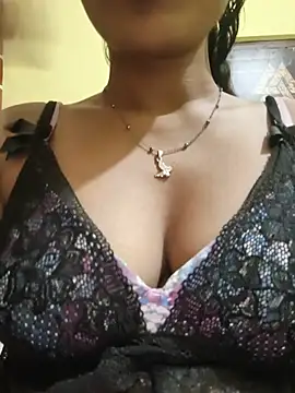 Snapshot of Rubina_Love chatting on June 2026 03:48:01 PM Rubina Love online show from June 2026 03:48:01 PM