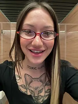 Snapshot of SaintSquirt chatting on June 2026 10:20:01 AM SaintSquirt online show from June 2026 10:20:01 AM