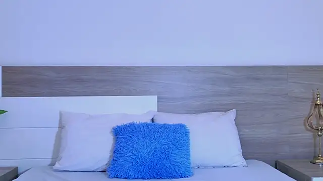 Snapshot of Elodie_Laurent chatting on March 2026 12:22:01 PM Elodie Laurent online show from March 2026 12:22:01 PM