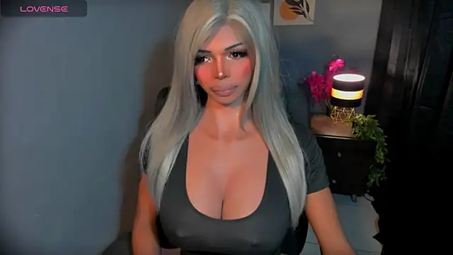 Snapshot of xEllaineCumsLotx chatting on March 2026 02:11:01 AM xEllaineCumsLotx online show from March 2026 02:11:01 AM