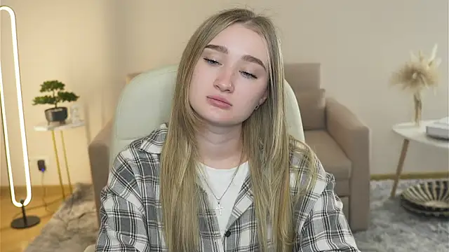 VioletteClaire online show from March 2026 09:31:02 AM