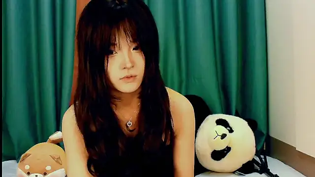 Snapshot of girllong520 chatting on April 2026 01:39:01 PM girllong520 online show from April 2026 01:39:01 PM