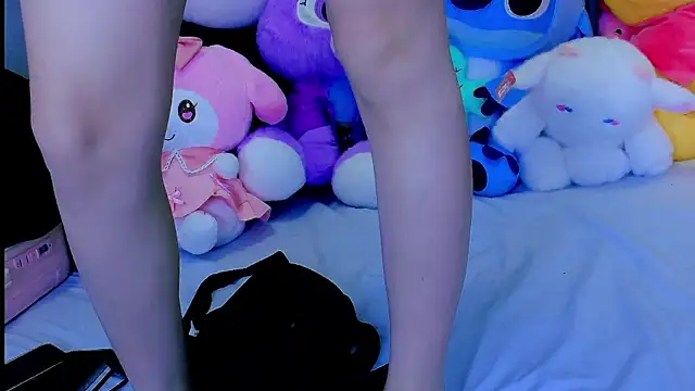 Snapshot of girllong520 chatting on April 2026 07:00:02 AM girllong520 online show from April 2026 07:00:02 AM