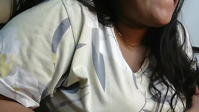 Snapshot of Choco_QueenX chatting on April 2026 06:49:01 PM Choco QueenX online show from April 2026 06:49:01 PM