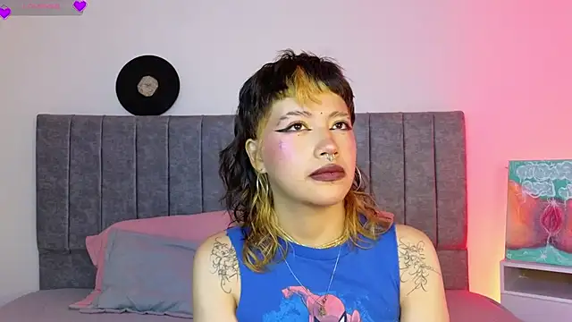 Luna Blooms online show from March 2026 11:49:02 AM