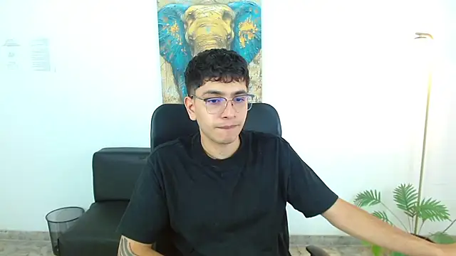 Snapshot of maax_18 chatting on March 2026 02:22:02 PM maax 18 online show from March 2026 02:22:02 PM