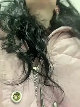 Flora Ray online show from April 2026 01:15:02 PM