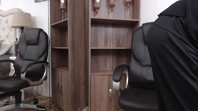 Snapshot of vannellope_roberts chatting on April 2026 11:48:01 AM vannellope roberts online show from April 2026 11:48:01 AM