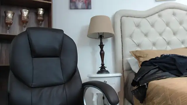 Snapshot of vannellope_roberts chatting on April 2026 11:16:01 AM vannellope roberts online show from April 2026 11:16:01 AM