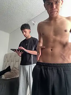 LYAN DYLAN online show from March 2026 02:28:01 PM