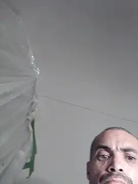 Snapshot of wesstfine chatting on April 2026 07:03:02 AM wesstfine online show from April 2026 07:03:02 AM
