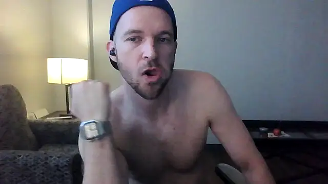 Snapshot of Luke_James chatting on March 2026 01:05:02 PM Luke James online show from March 2026 01:05:02 PM