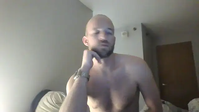 Snapshot of Luke_James chatting on March 2026 10:37:02 AM Luke James online show from March 2026 10:37:02 AM