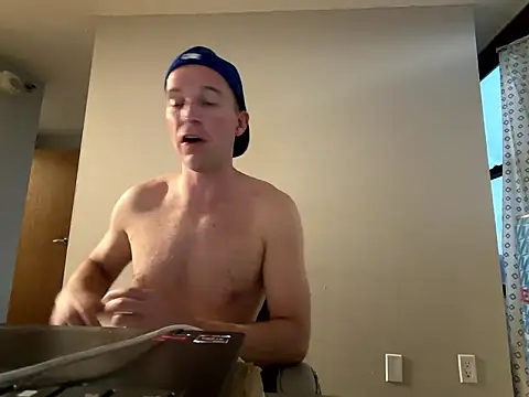 Snapshot of Luke_James chatting on March 2026 12:56:02 AM Luke James online show from March 2026 12:56:02 AM