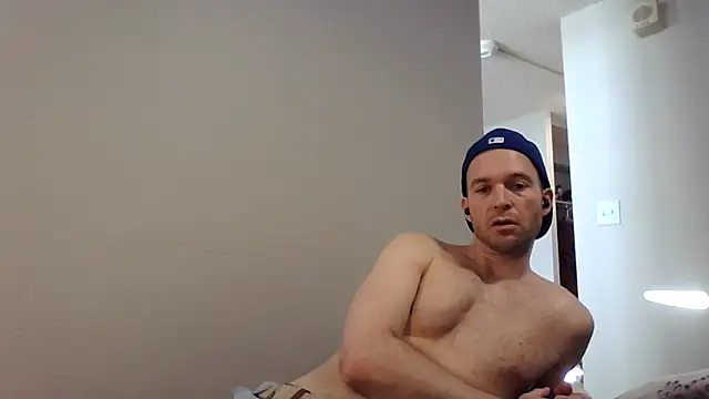 Snapshot of Luke_James chatting on April 2026 10:51:01 PM Luke James online show from April 2026 10:51:01 PM