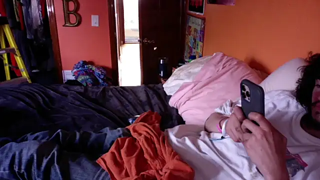 Teddy4420 online show from April 2026 09:09:02 PM