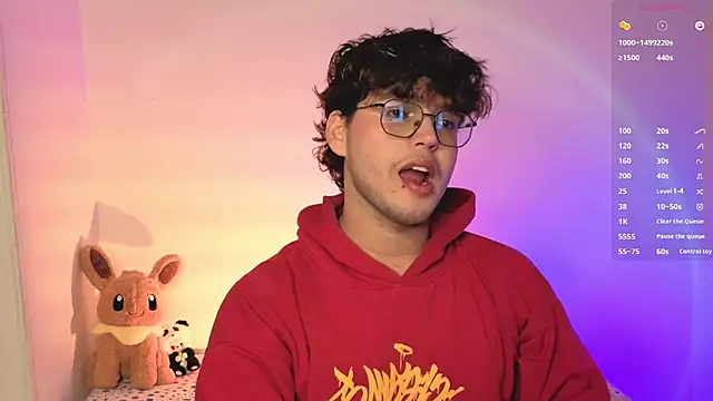 Snapshot of hornsgoat_ chatting on April 2026 11:39:02 PM hornsgoat online show from April 2026 11:39:02 PM