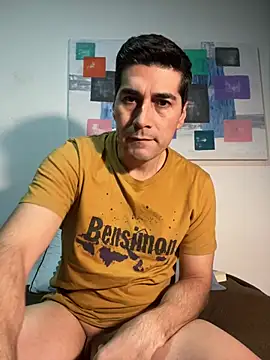 Snapshot of Atomixis chatting on May 2026 01:55:01 AM Atomixis online show from May 2026 01:55:01 AM