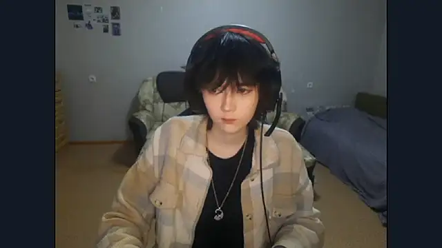 ShaynaLinley online show from April 2026 10:02:02 PM