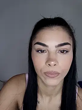 Snapshot of Crissdesire chatting on April 2026 01:45:02 PM Crissdesire online show from April 2026 01:45:02 PM